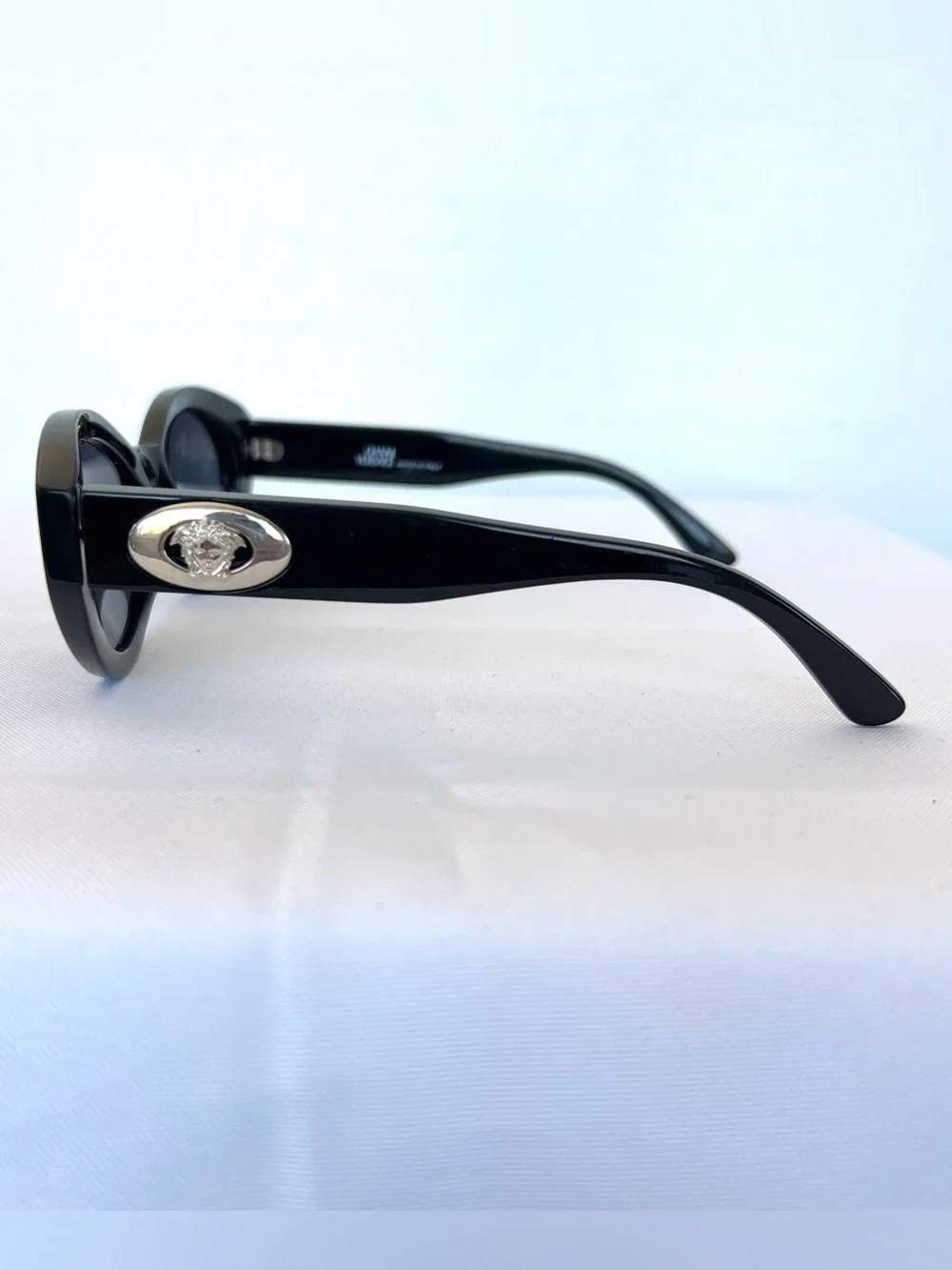 VERSACE MOD 480/A N52 Bold Black Frame Oval Lenses Silver Metal Logo Sunglasses